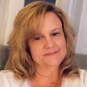 Meet your Posher, Kelli